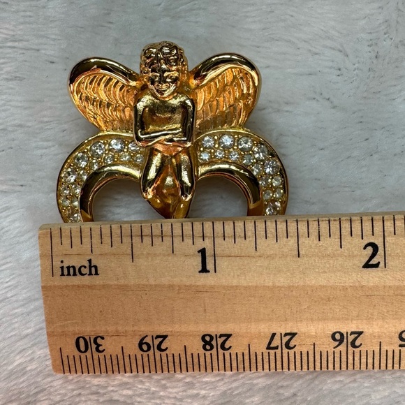 Vintage Givenchy Cherub Angel on heart brooch - Picture 3 of 10